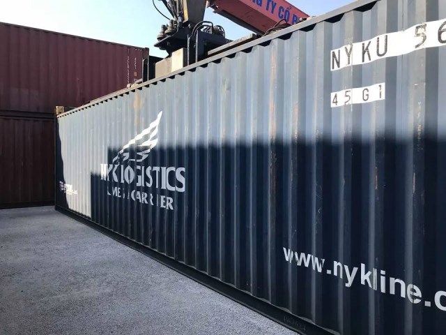 Container kho